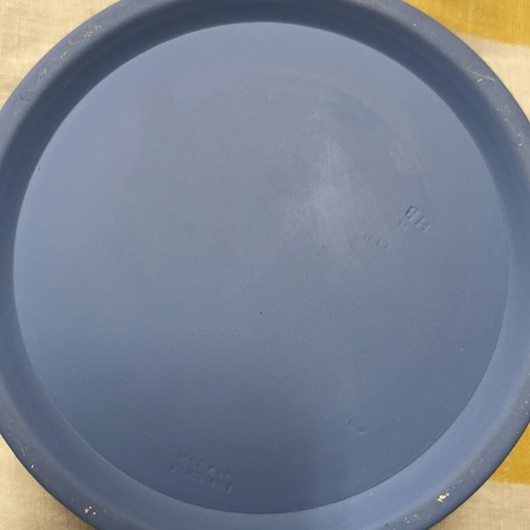 Vintage Wedgwood blue Jasperware Round Covered Dish - Picture 9 of 9